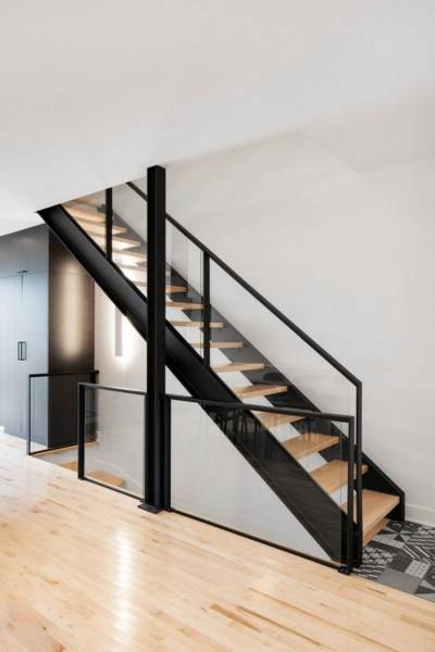 fabrication de garde corps en verre pour escalier LE HAVRE