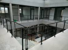 BRISE SOLEIL ET PASSERELLE BATIMENT INDUSTRIELLE ROUEN