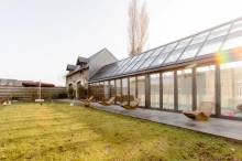 Création d'un abri de piscine en ossature métallique proche de DEAUVILLE